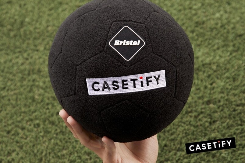 F.C. Real Bristol x CASETiFY 系列亦有其他不同類型的產品，如限量版足球形抱枕（HK$529）、