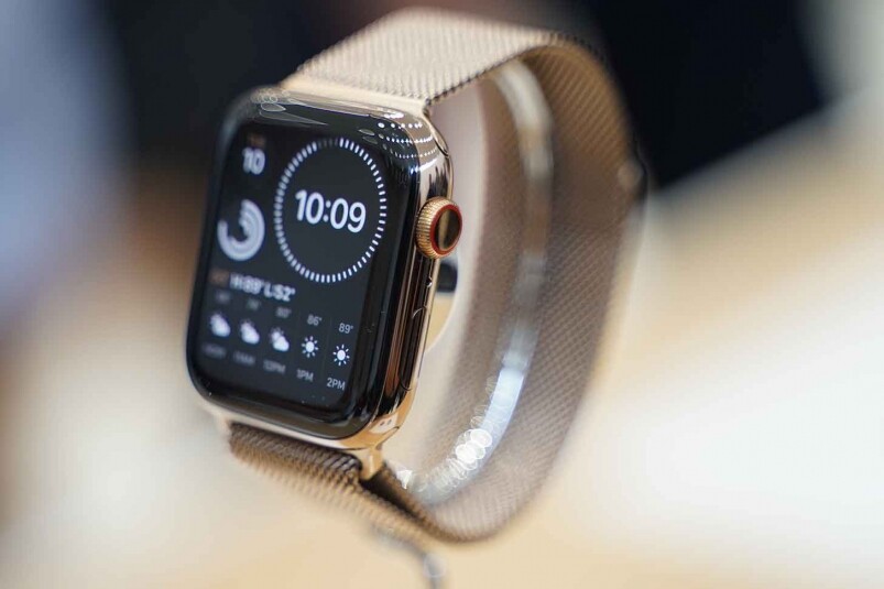 而Apple Watch Series 5擁有一系列的watchOS 6最新功能，例如是保護聽覺健康，由於Apple Watch