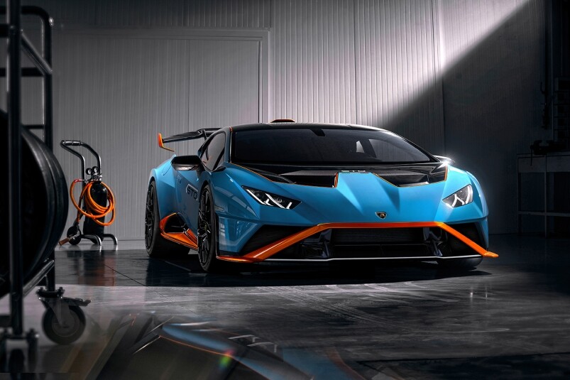 林寶堅尼一口氣推三款新車型登車展!限量40台Essenza SCV12、Huracán EVO亦推螢光特別版 林寶堅尼一口氣推三款新車型登車展!限量40台Essenza SCV12、Huracán EVO亦推螢光特別版
