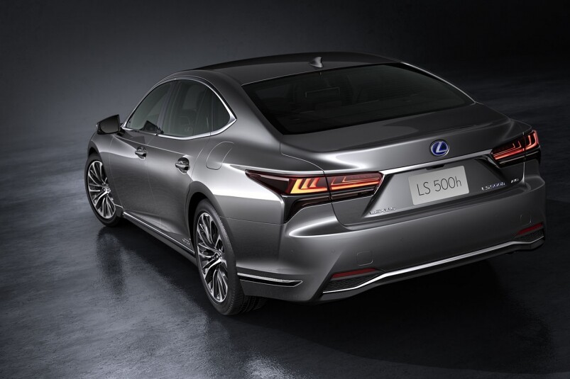 日本頂級房車的代名詞!加入日本傳統精湛工藝金澤箔 Lexus LS500h 日本頂級房車的代名詞!加入日本傳統精湛工藝金澤箔 Lexus LS500h