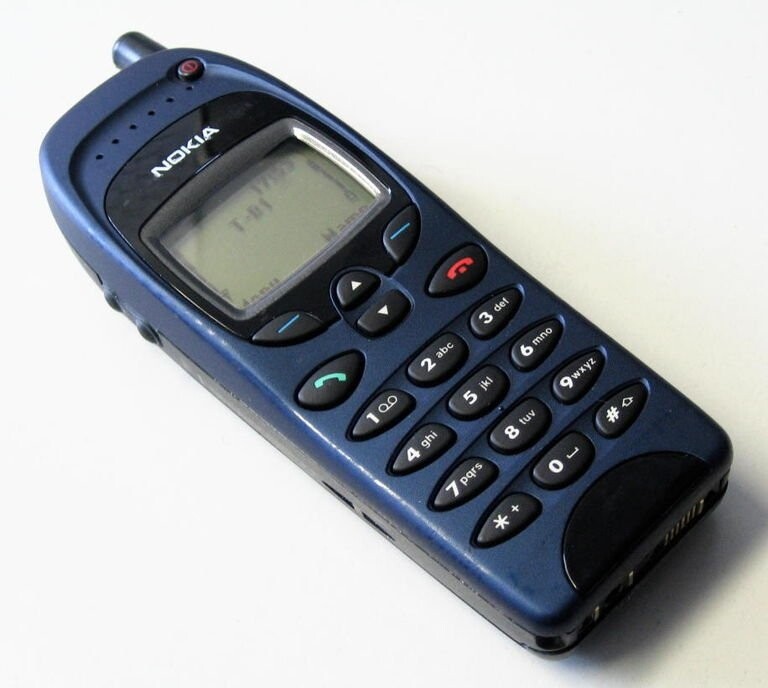 NOKIA 6150推出之時，應該是當時最強的手機之一，也是行政級數的機皇，不少上