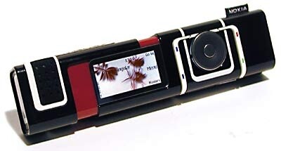 那個年代，手機的創意是無極限的，西門子也曾創出一系列怪雞手機，Nokia亦