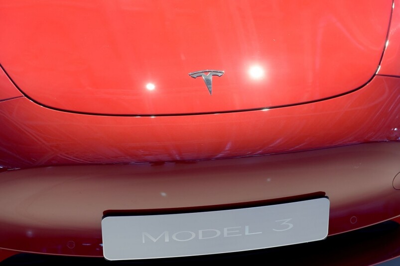 Tesla Model 3是Tesla入門級之選丨電動車「一換一」接近免稅 ！標準配備只需33萬！