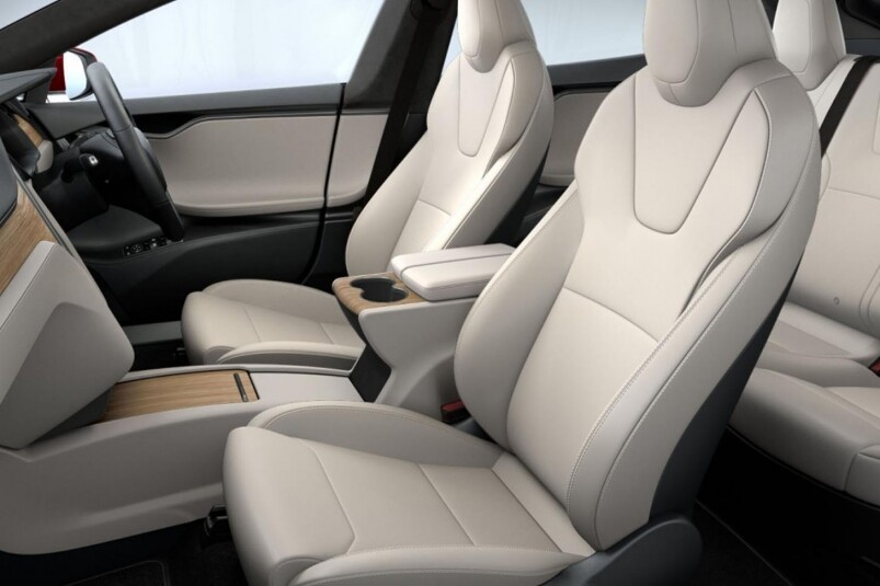 Tesla Model S Plaid馬力超過1100匹!0-100km/h少於2.1秒!稅前售價都只是14萬美元 Tesla Model S Plaid馬力超過1100匹!0-100km/h少於2.1秒!稅前售價都只是14萬美元