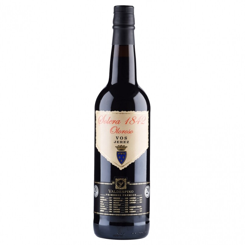 1842 Valdespino Oloroso Solera桃木酒色，有著宜人的西梅及果仁香氣，果醬的甜美味道，還有一