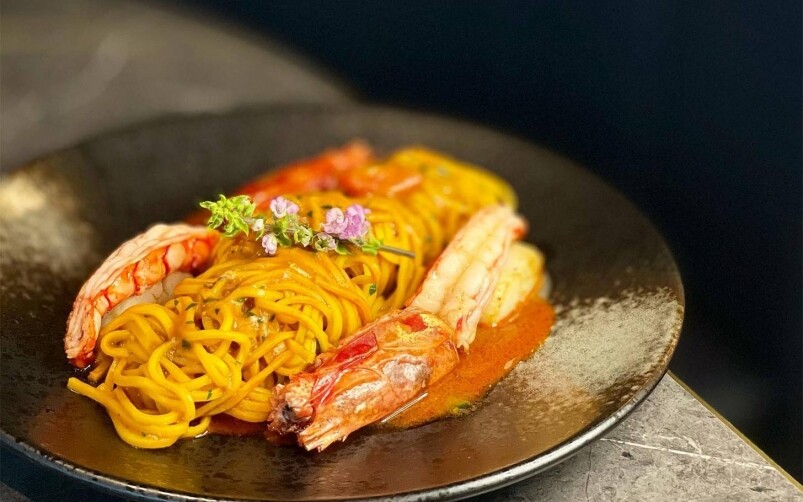 他們的Signature Dishes就有Crab cake法式蟹餅(HK$158)、Carbonara卡邦尼意粉(HK$168)之外, 西班牙紅蝦 他們的Signature Dishes就有Crab cake法式蟹餅(HK$158)、Carbonara卡邦尼意粉(HK$168)之外, 西班牙紅蝦
