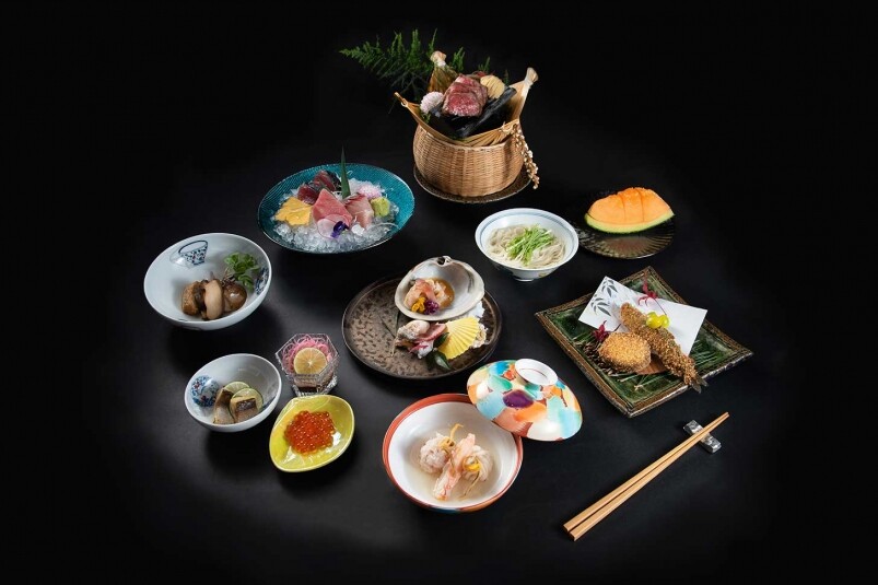 說了這麼久,到底甚麼是會席料理呢?傳統會席料理以「酒席」為重,以九道或 說了這麼久,到底甚麼是會席料理呢?傳統會席料理以「酒席」為重,以九道或