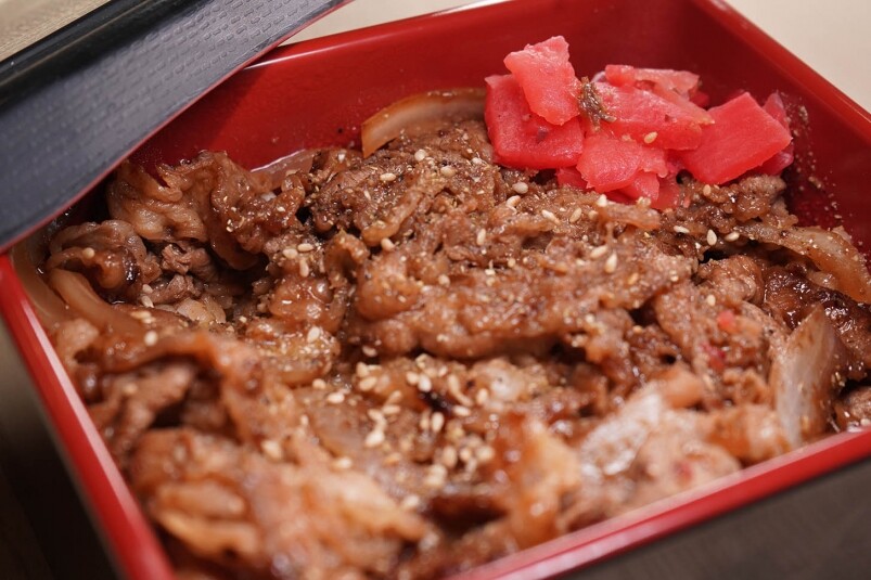 日本過江龍燒牛丼東京チカラめし登陸旺角丨鐵板燒即叫即烤＋肉類增量25%