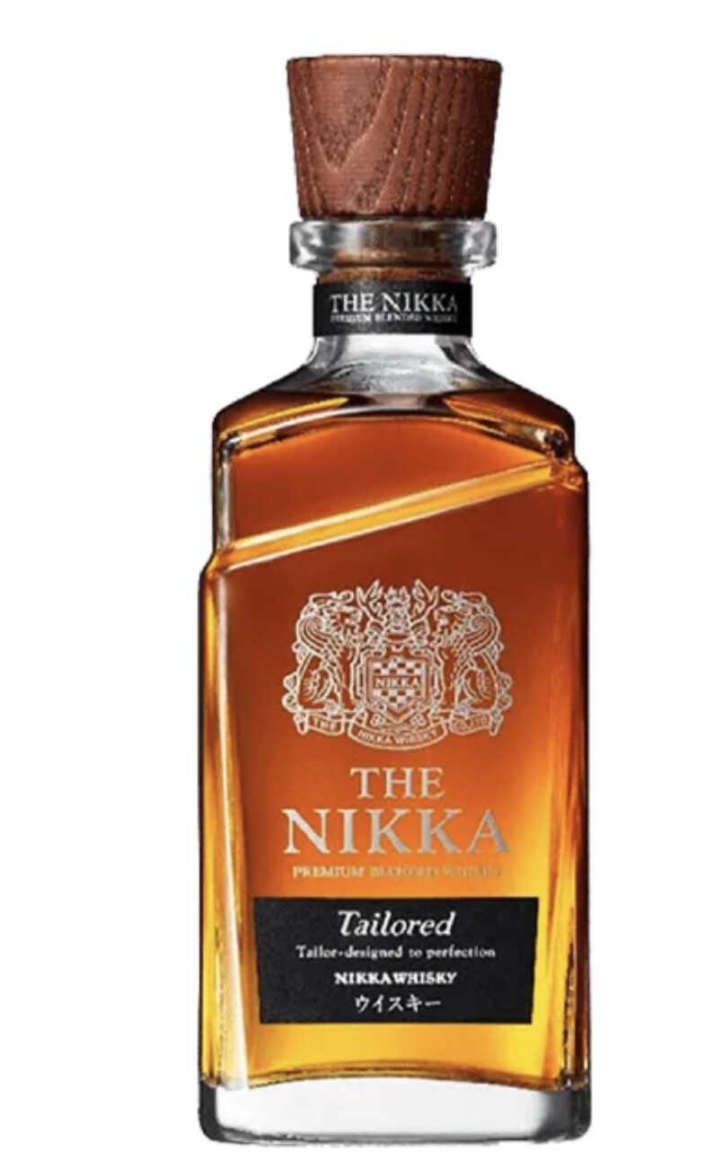 看到Blended Whisky就大概知道這是一瓶非常易飲，很討人喜歡的威士忌。宜人的香