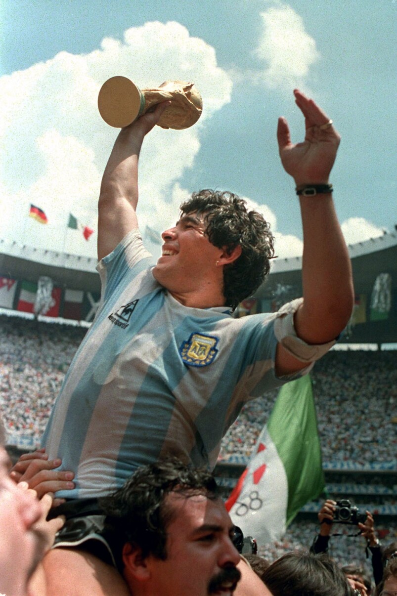 阿根廷球王馬勒當拿因心臟病離世終年60歲！球壇再沒有如此的「天使與魔鬼混合體」