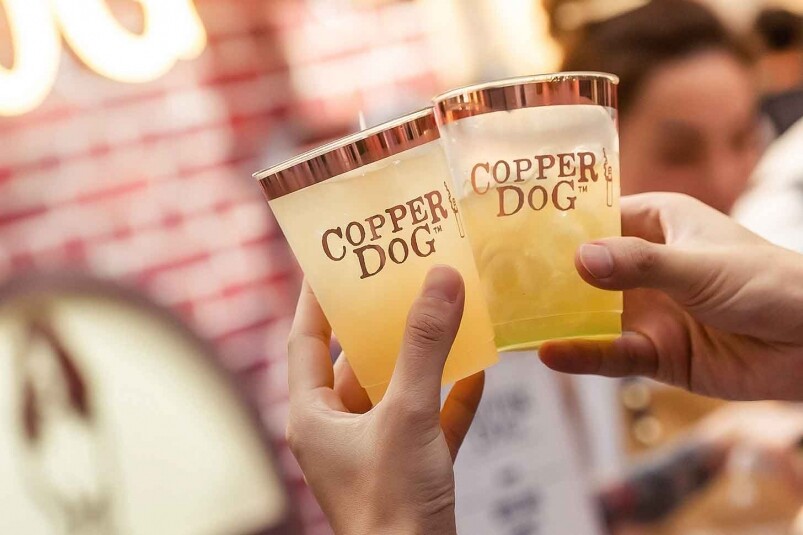 而筆者當日試的cocktail名字叫Apple Dog及Ginger Dog,都是配合果香、清新、香甜清爽的主 而筆者當日試的cocktail名字叫Apple Dog及Ginger Dog,都是配合果香、清新、香甜清爽的主