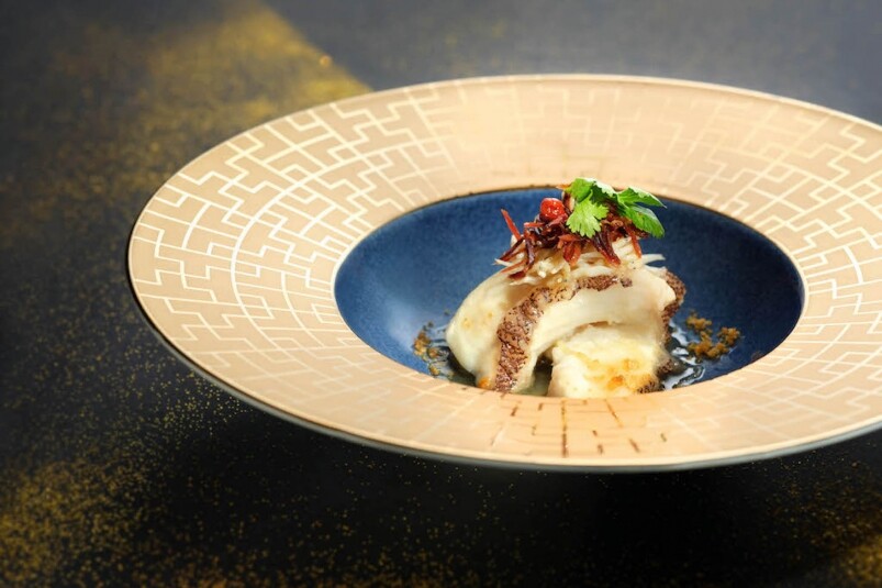 銀雲星班藏珍玉這是一道幾近失傳的廣東陽江市名菜，雖然星班與馬友