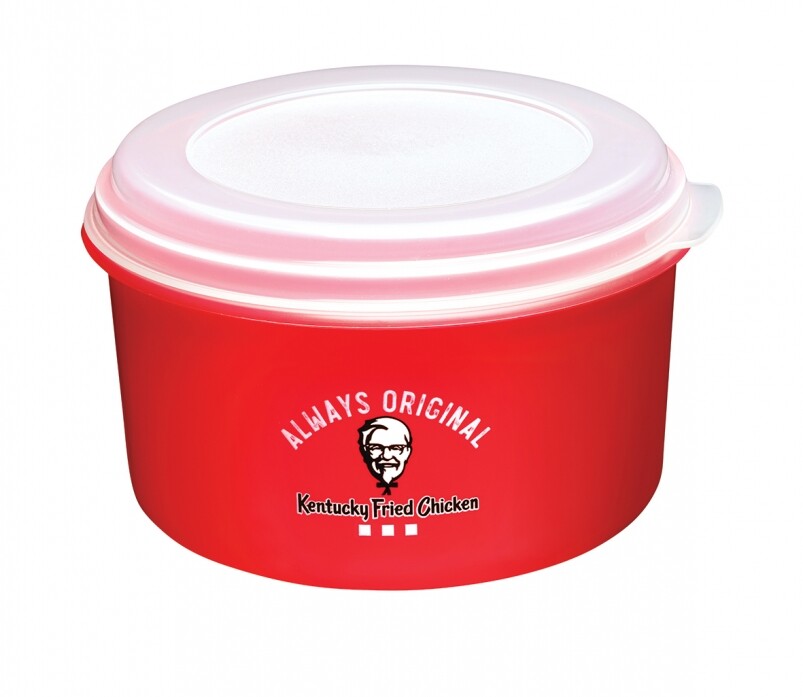 食物盒以「紅A」紅色盒身配以透明盒蓋，盒身印有KFC上校頭像。食物盒可放