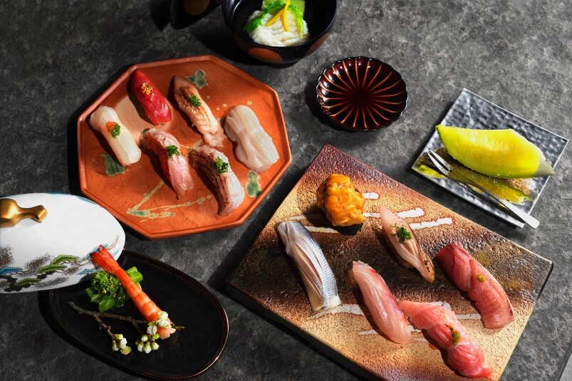 晚餐時段最平的Omakase－花套餐，已經包括12貫壽司、前菜、吸物及甜品，只是$880，二