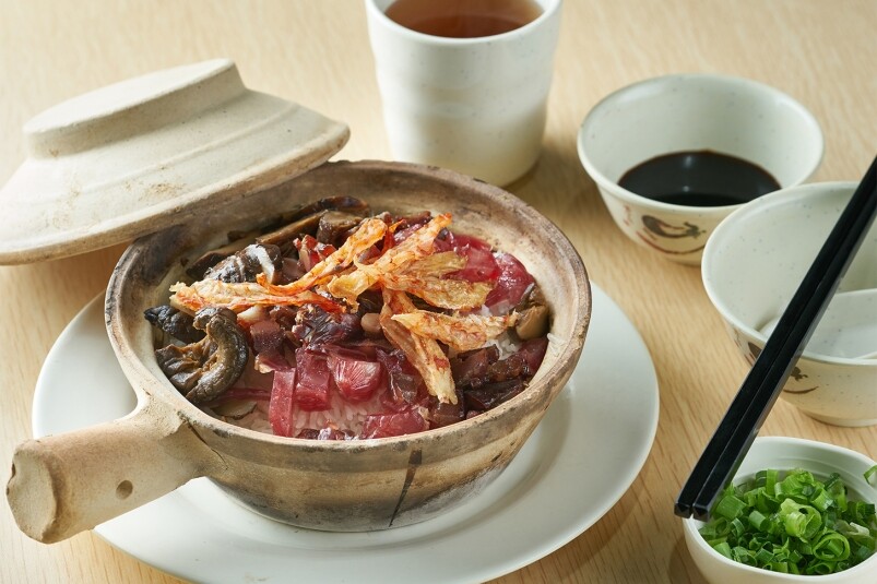 Cheung Hei 臘味蝦乾飯 Cured Meat And Dried Shrimp With Rice In Clay Pot