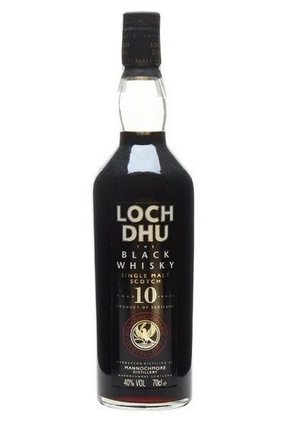 Loch Dhu在蘇格蘭Gaelic話裡意指黑湖。Loch Dhu 威士忌在Speyside的Mannochmore蒸餾廠蒸餾，威士忌