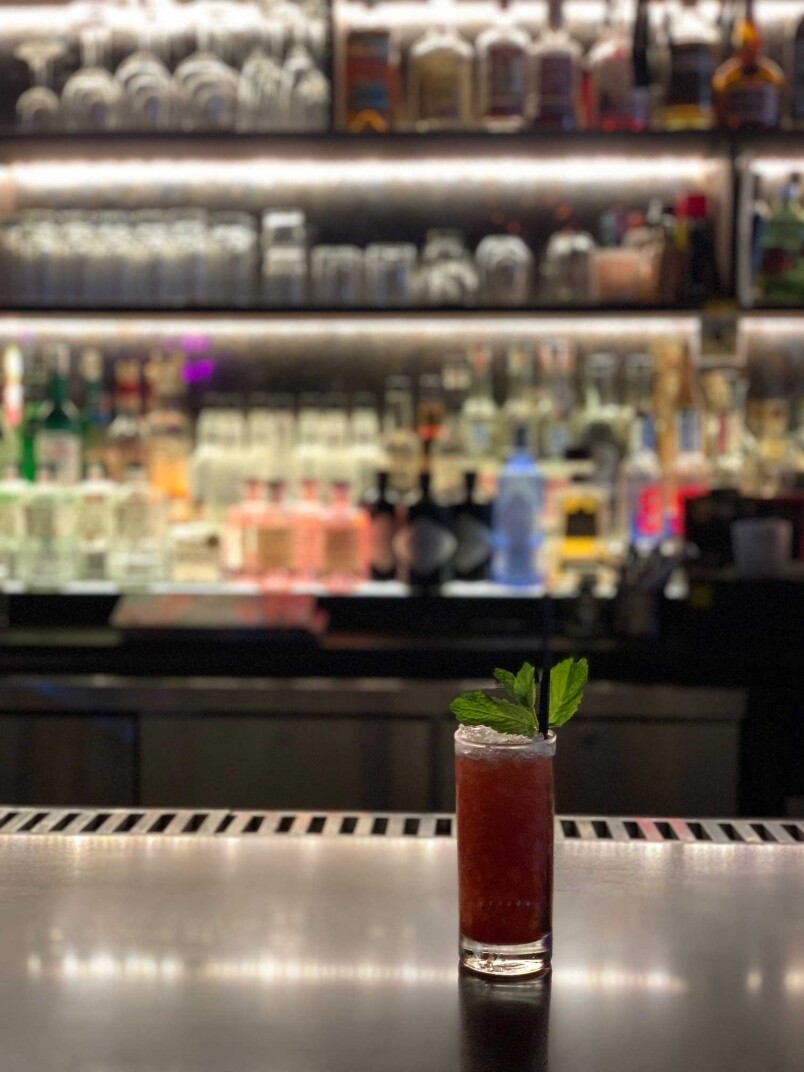 中環奧卑利街13號獲得Asia’s Best 50 Bars的26位，最近推出了新cocktail list，個人就最