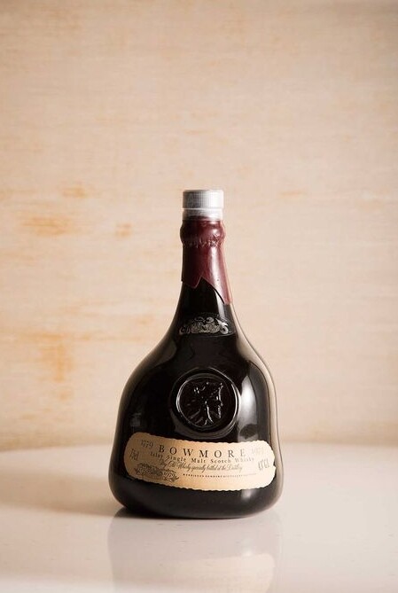 Bowmore Bicentenary「這是legendary bottle！而飲過的人沒有一位會說不好飲。1779年開的酒廠，1979年慶祝