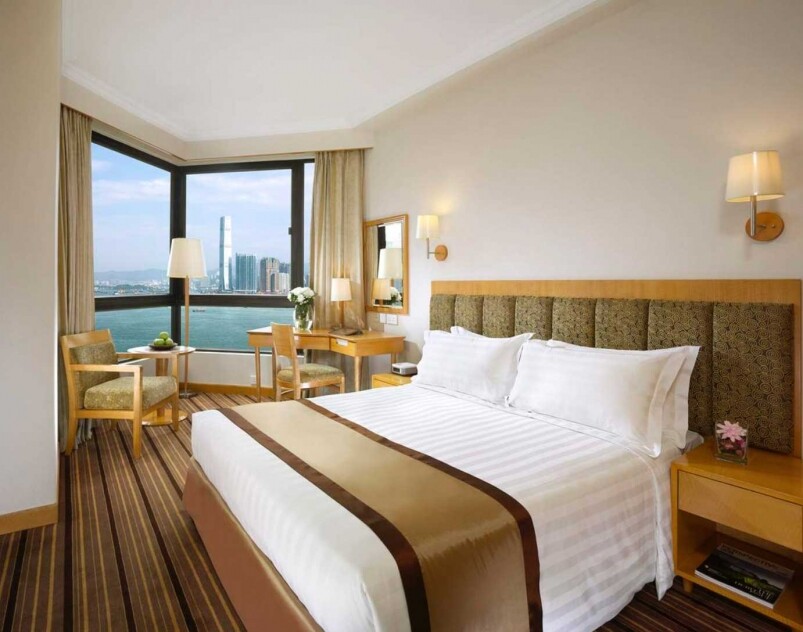 4月9日 - 灣景國際酒店-包2餐+免費升級至海景房優惠低至26折每晚人均HK$396起