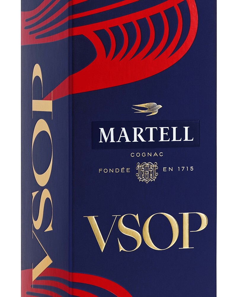 馬爹利VSOP全新禮盒包裝登場 完美演繹干邑至臻滋味 馬爹利VSOP全新禮盒包裝登場 完美演繹干邑至臻滋味