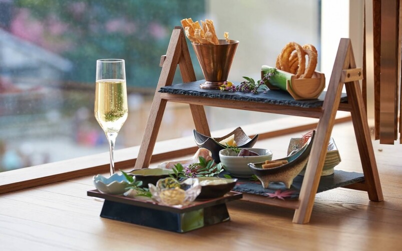 位於山頂廣場的37 Steakhouse & Bar,全新推出平日限定無限暢飲下午茶(每位HK$98起 位於山頂廣場的37 Steakhouse & Bar,全新推出平日限定無限暢飲下午茶(每位HK$98起