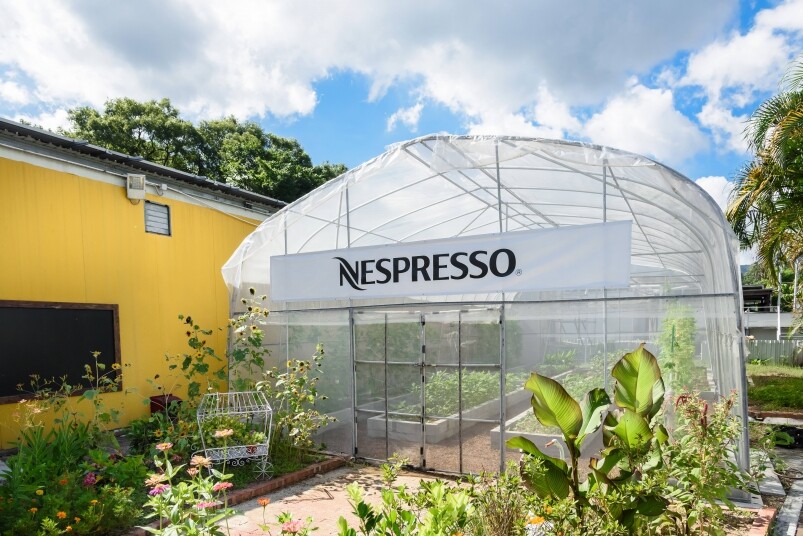 此外品牌更支持咖啡農的生計，除了以高於市價的價錢向他們收購咖啡