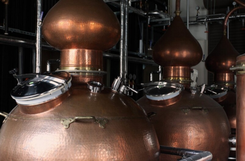 酒廠內也有自己的蒸餾器，所以他們才可以在2018年正式推出「松井威士忌