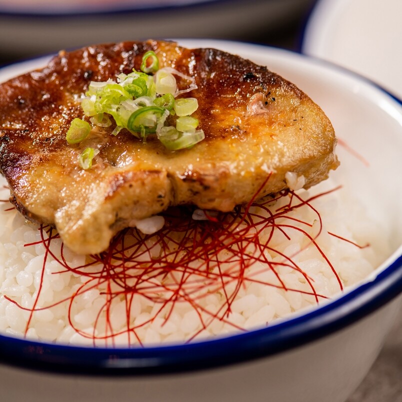 鵝肝飯(HK$150)夠香口軟嫩,將鵝肝拌進白飯中,油香盡情滲入白飯,令人可以 鵝肝飯(HK$150)夠香口軟嫩,將鵝肝拌進白飯中,油香盡情滲入白飯,令人可以