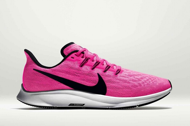 Nike Air Zoom Pegasus 36作為入門跑鞋，但設計也一點不失禮，完全的螢光粉紅搶來極