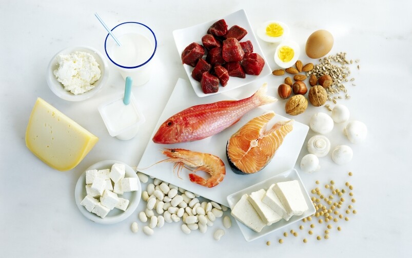 多吃高蛋白質食物 高蛋白質的食物比較難消化和吸收，身體需要消耗更