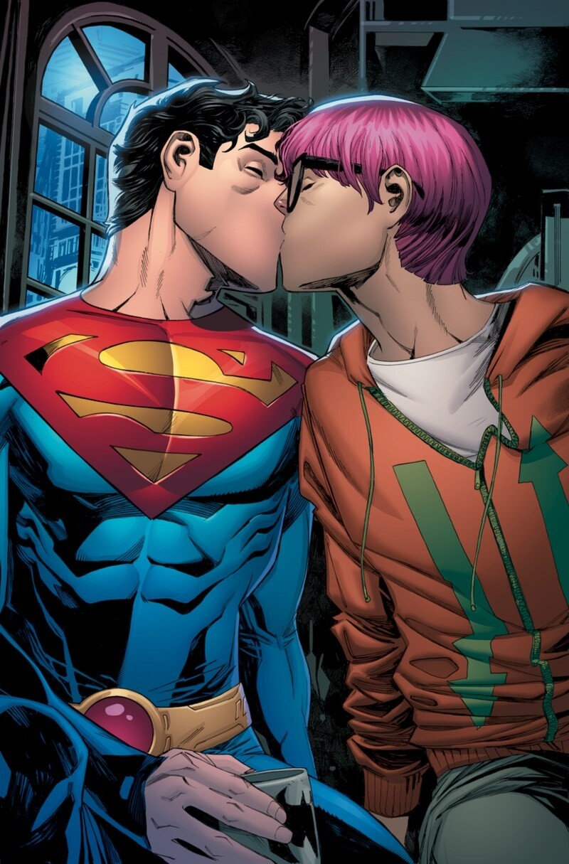 超級英雄漫畫裡加入平權情節其實屢見不鮮，對手DC亦不例外，早前在美