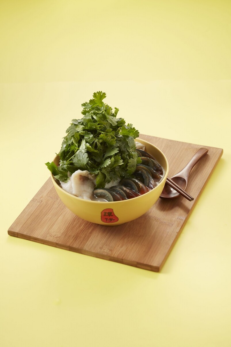挑戰極多芫茜山!芫茜迷必試譚仔「香茜皮蛋魚湯」湯底、首推早餐「香茜芝士煎蛋」 挑戰極多芫茜山!芫茜迷必試譚仔「香茜皮蛋魚湯」湯底、首推早餐「香茜芝士煎蛋」