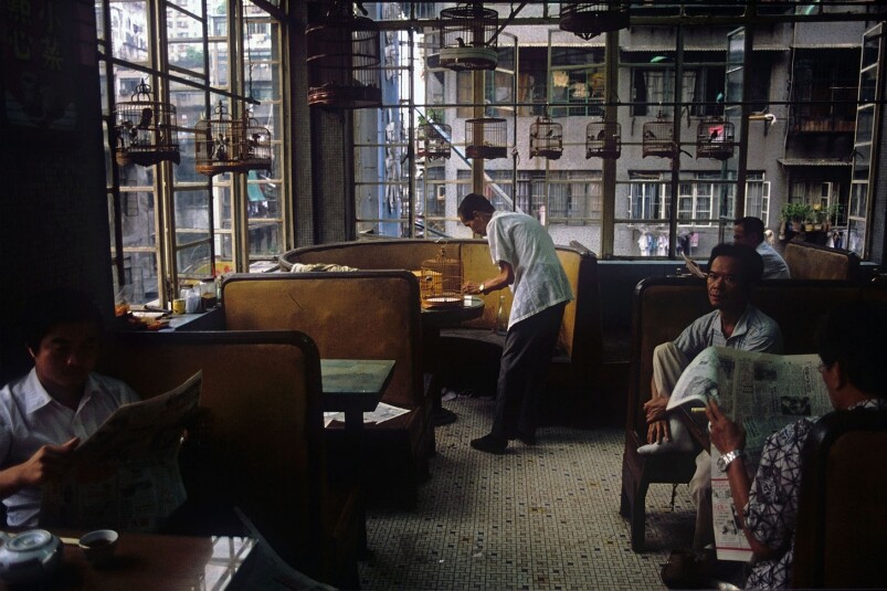 八十年代的紙醉金迷！曾旅居香港攝影師Greg Girard 40年前照片首度公開《HK UNSEEN》