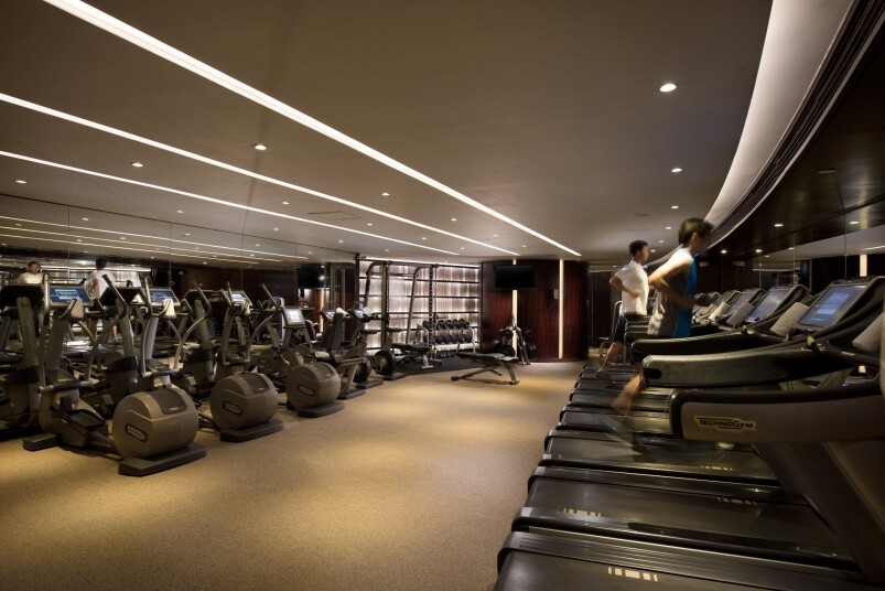 酒店裹的健身中心健身房配備「Technogym®」最先進的帶氧運動和力量訓練設施，以