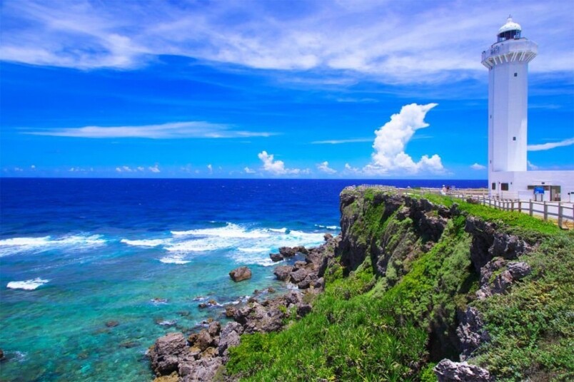 宮古島景點－東平安名岬燈塔東平安名岬位於宮古島的東南方，其特別的