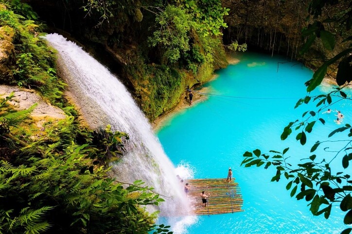 卡瓦森瀑布 (Kawasan Falls) 卡瓦森瀑布 (Kawasan Falls)