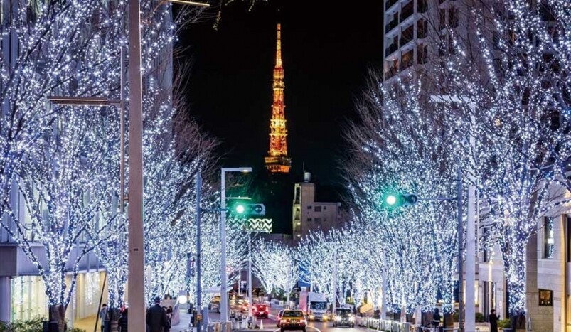 作為東京藝術重鎮的六本木之丘，今年的必看重頭戲為70萬顆藍白SNOW＆BLUE