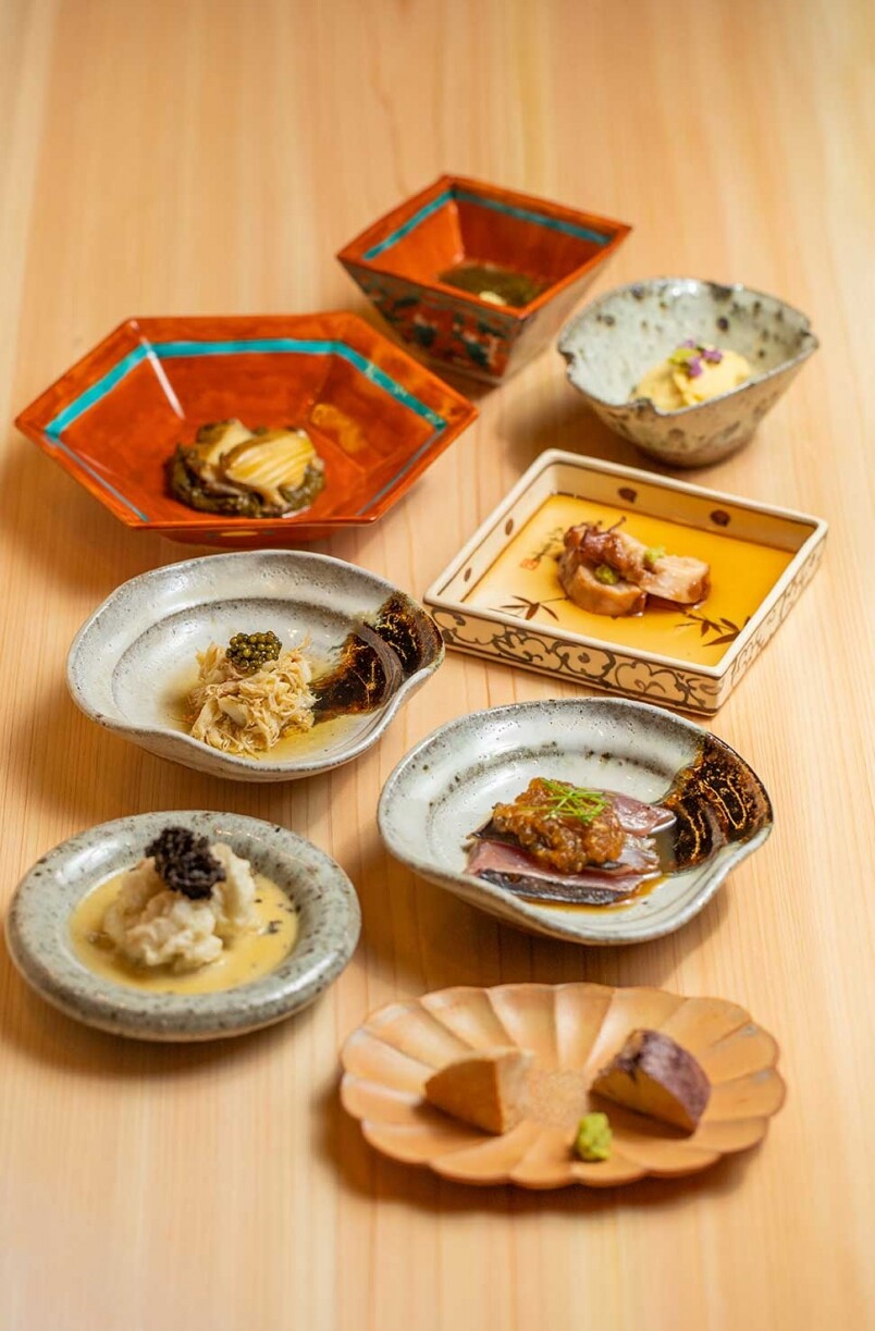 鮨央泰主打江戶前風格的廚師發辦，從前菜、壽司到燒物，都是一絲不苟。單