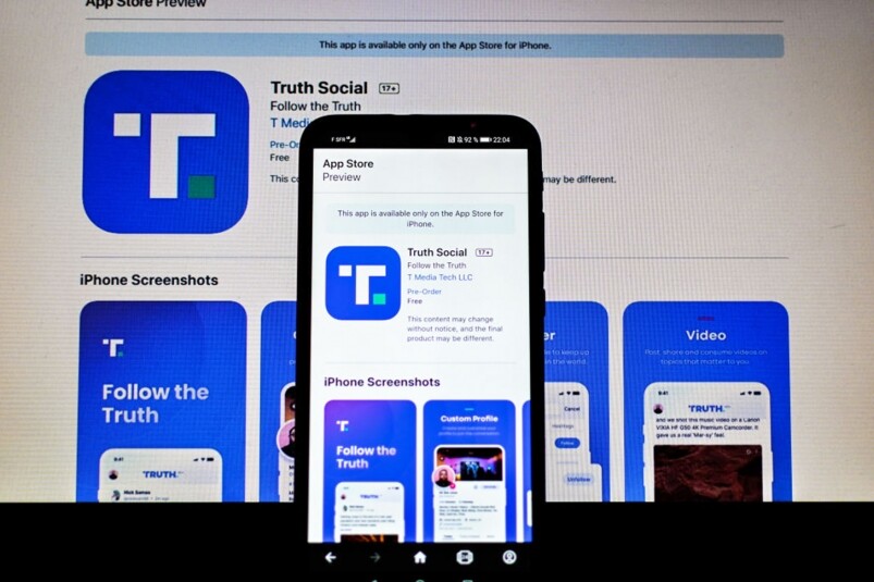 目前Truth Social只在美國的App Store上架，其他地區的發佈尚有待正式公佈，所以香