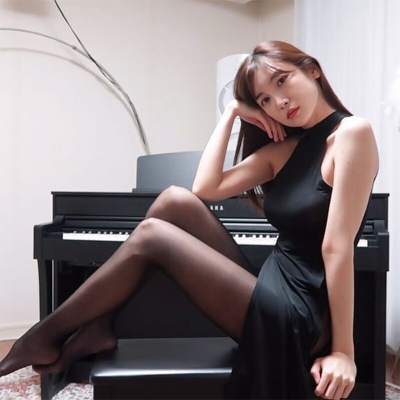 韓國女星林李智改變清純形象 轉戰YouTube界大方展露性感一面
