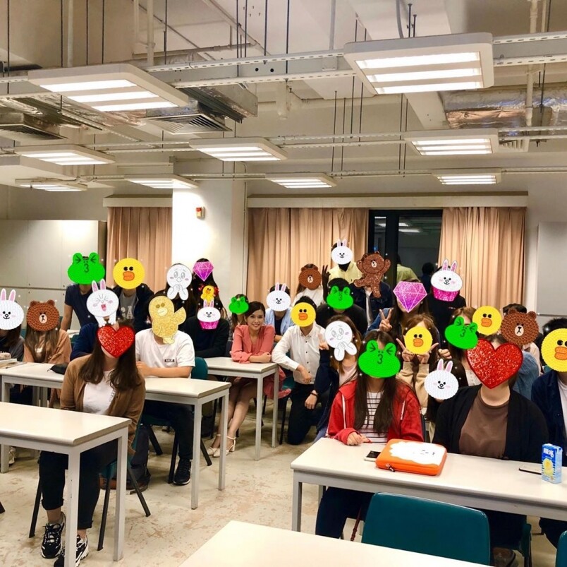 Miss Leung也相當謙虛,她說自己也是Learning to teach,跟同學們在新一年學習。 Miss Leung也相當謙虛,她說自己也是Learning to teach,跟同學們在新一年學習。