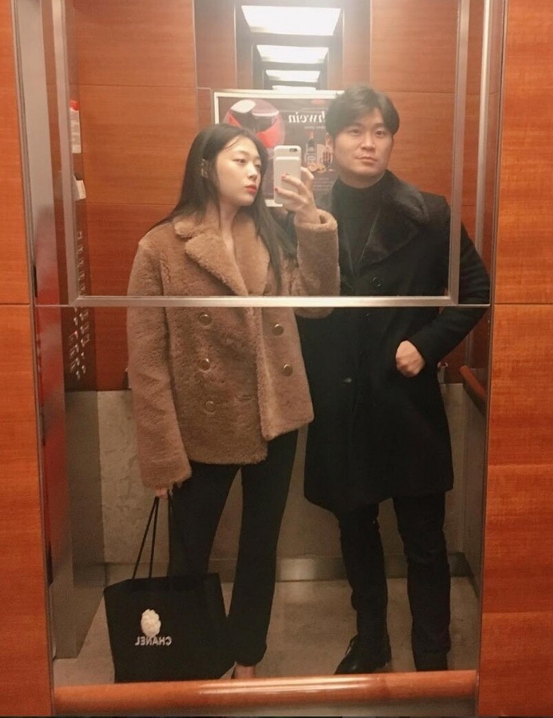 雪莉肯承認的戀情只有兩段,一位是音樂才子崔子,另一位是設計品牌總 雪莉肯承認的戀情只有兩段,一位是音樂才子崔子,另一位是設計品牌總