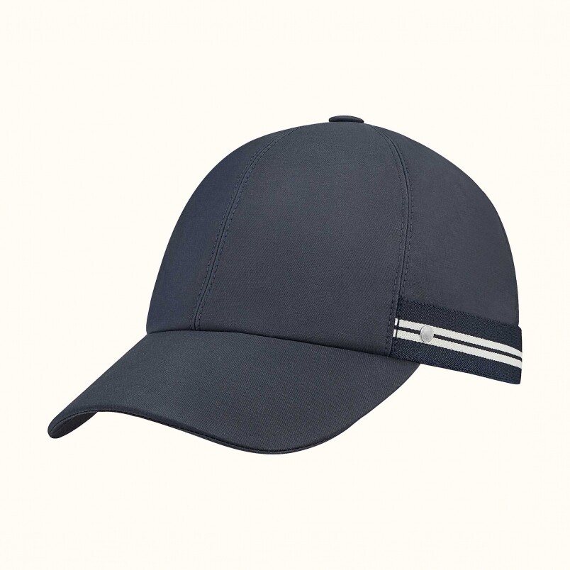 Hermès Riley Sport cap HK$2,900 Hermès Riley Sport cap HK$2,900
