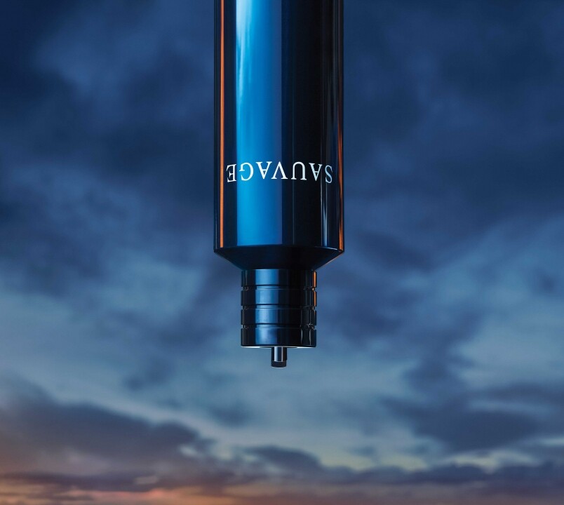 Sauvage 淡香薰推出全新補充裝 , 300ml的容量適用於標誌性的淡香薰 及新推出 Sauvage 淡香薰推出全新補充裝 , 300ml的容量適用於標誌性的淡香薰 及新推出