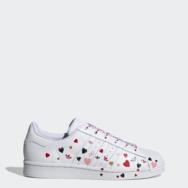 adidas Originals SUPERSTARAmy:SUPERSTAR很簡單,就是感覺很帥氣。到後來自己擁有一對SUPERSTAR,就開始覺得 adidas Originals SUPERSTARAmy:SUPERSTAR很簡單,就是感覺很帥氣。到後來自己擁有一對SUPERSTAR,就開始覺得