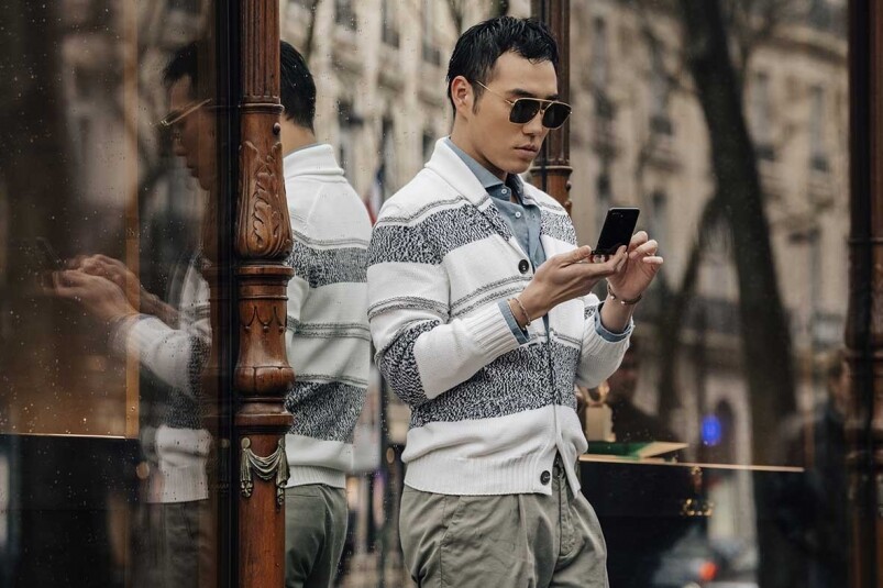 Samsung Galaxy Z Flip受到不少網絡KOL的追捧，如擁有兩萬五千名粉絲的Kelvin Wang。其摺屏