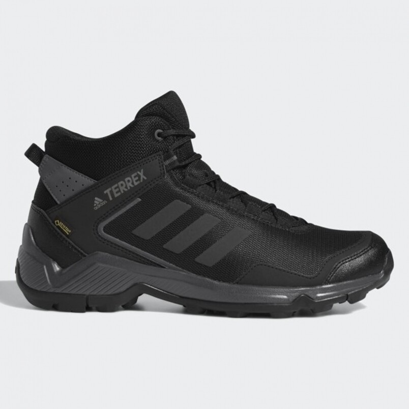 售價:HK$1,080總分:3.5防水:1.5濕地防滑:4乾地防滑:5出人意表的是,Adidas 售價:HK$1,080總分:3.5防水:1.5濕地防滑:4乾地防滑:5出人意表的是,Adidas