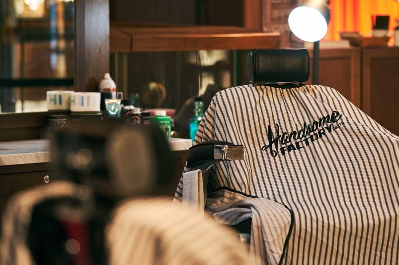 男士專屬「man cave」體驗日期:即日至2022年1月17日 (12月24-27日及1月1日休 男士專屬「man cave」體驗日期:即日至2022年1月17日 (12月24-27日及1月1日休