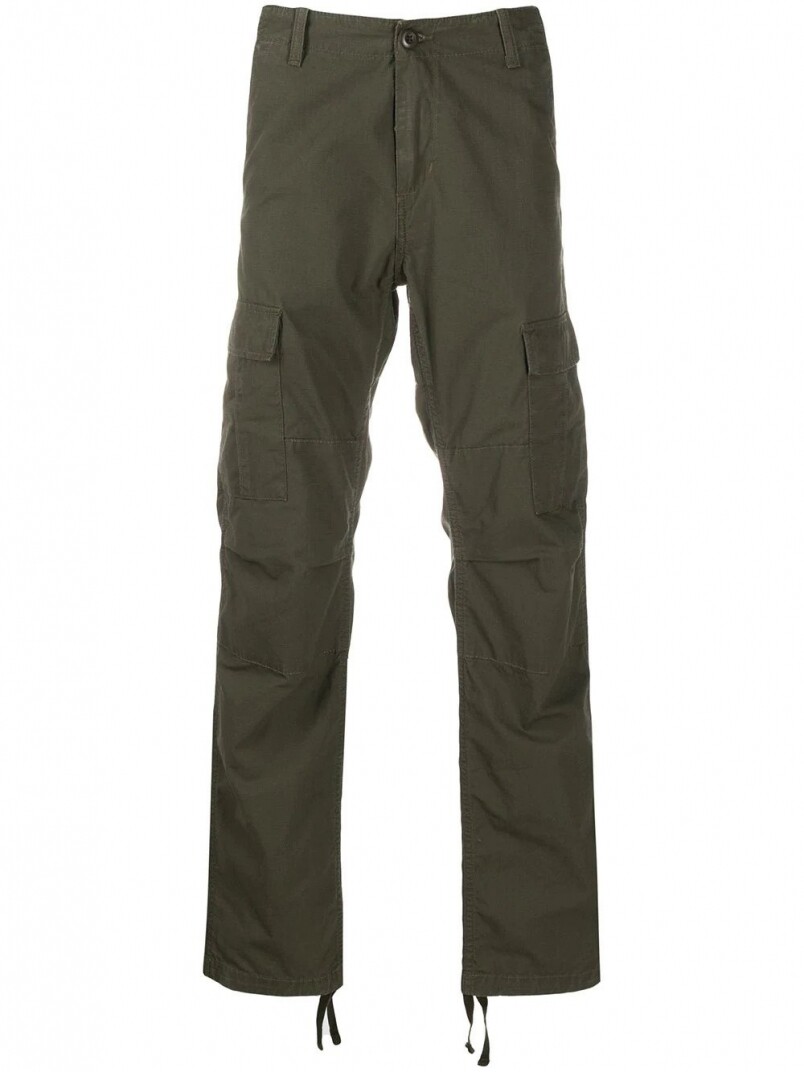 經常以軍事風為創作靈感的CARHARTT WIP，今次同樣以6 pockets的工裝褲為主題，較深