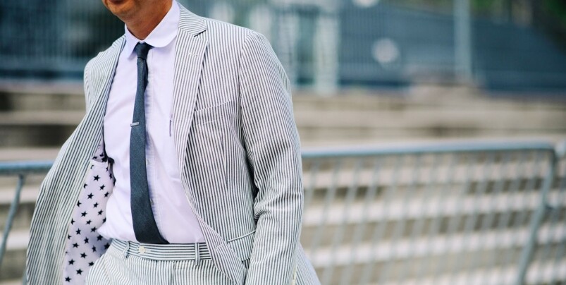 泡泡紗西裝（Seersucker Suit），是夏天西裝中最有個性的一種，基本上那是夏天專屬而